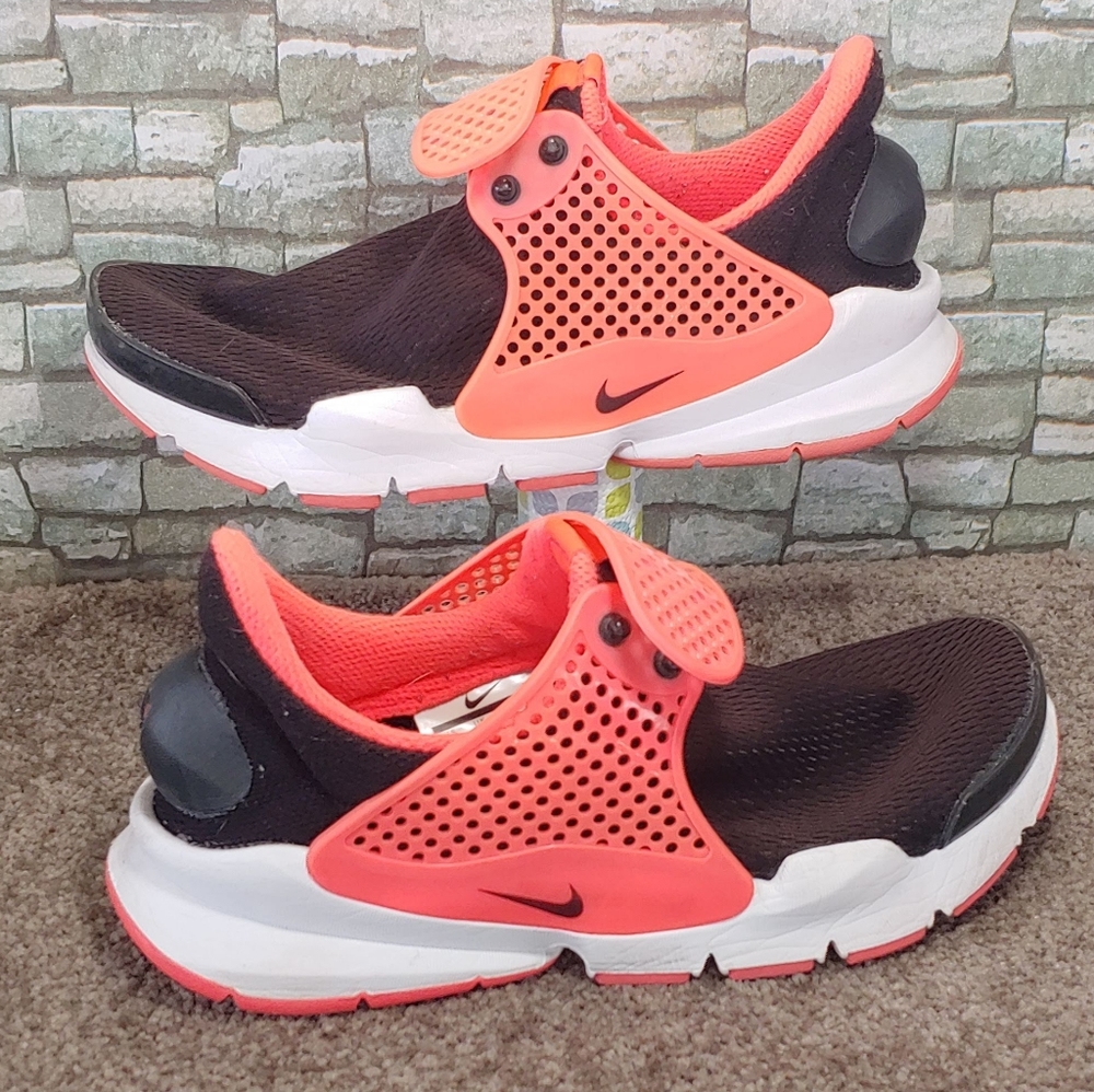 Nike Sock Dart